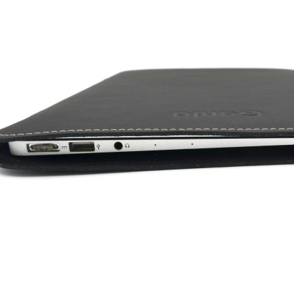 husa laptop macbook 13 piele neagra vertical1
