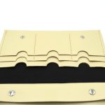 portmoneu femei piele capse bej2